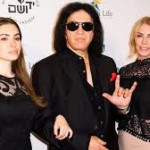 Gene Simmons with daughter Sophie and wife Shannon