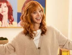 ‘The Comeback’ is Back and Lisa Kudrow is Better Than Ever